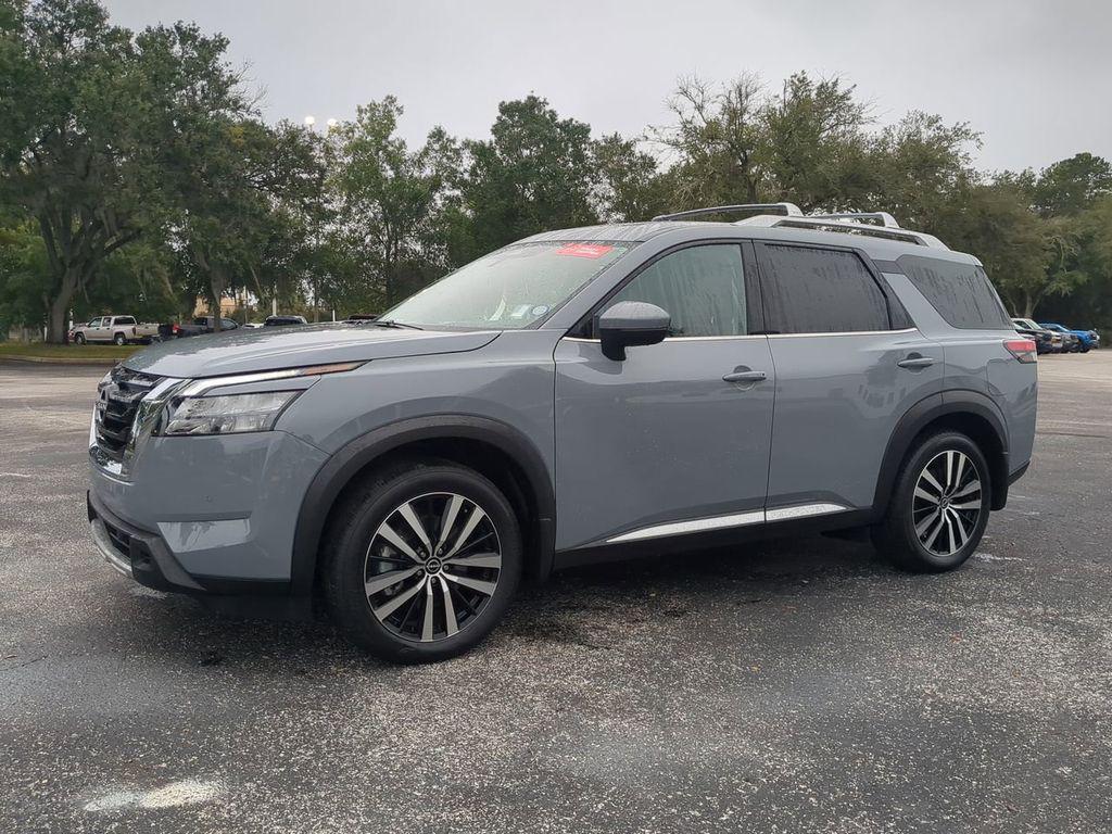 used 2025 Nissan Pathfinder car