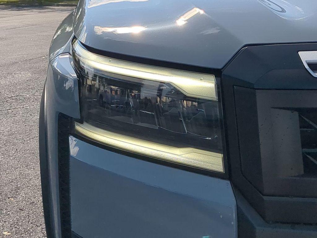 new 2026 Nissan Frontier car, priced at $40,651