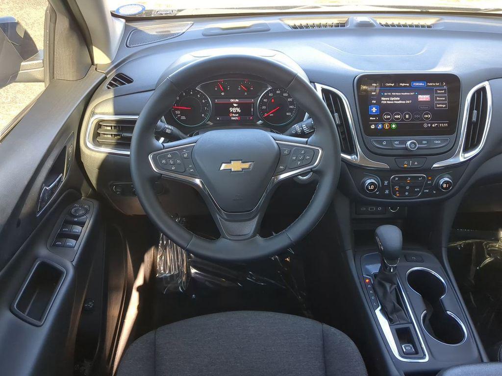 used 2024 Chevrolet Equinox car, priced at $22,988