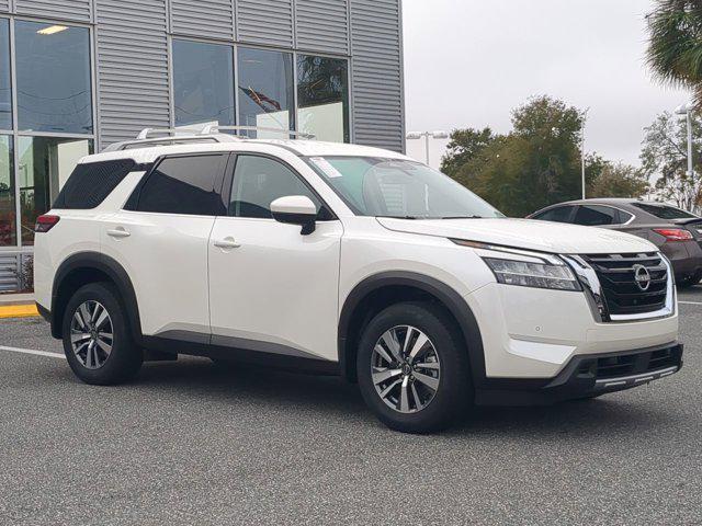 new 2024 Nissan Pathfinder car, priced at $45,060