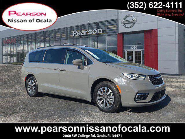 used 2022 Chrysler Pacifica Hybrid car, priced at $22,888