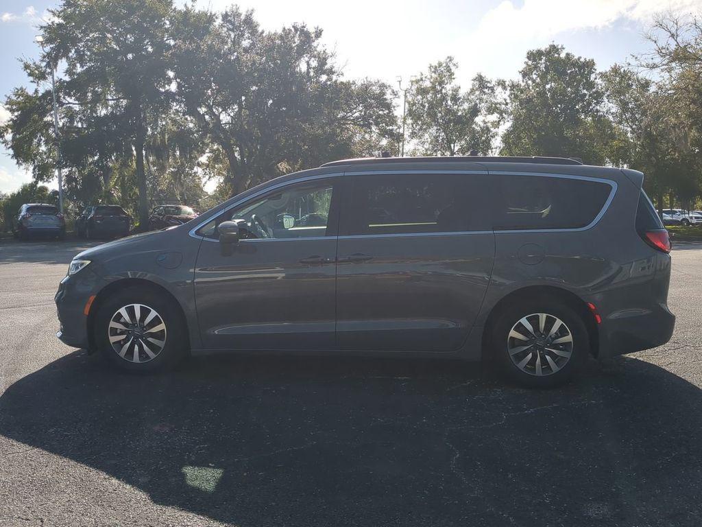 used 2022 Chrysler Pacifica Hybrid car, priced at $20,966