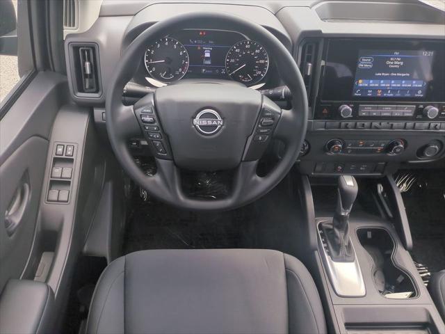 new 2025 Nissan Frontier car