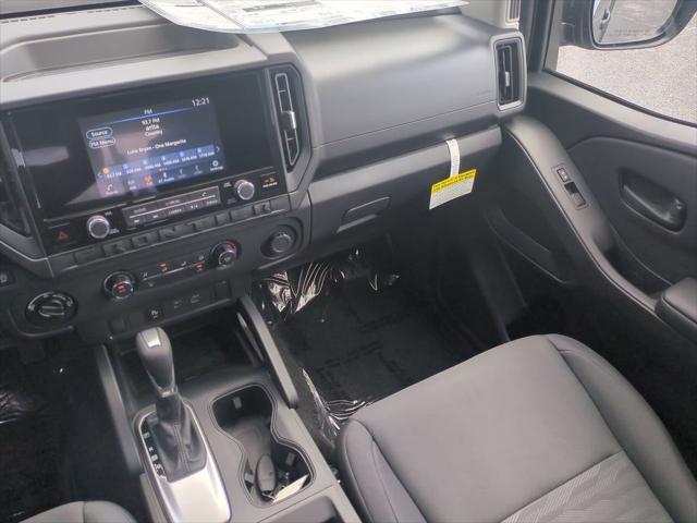 new 2025 Nissan Frontier car