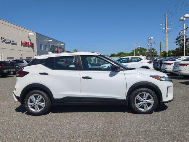 new 2025 Nissan Kicks car, priced at $23,232