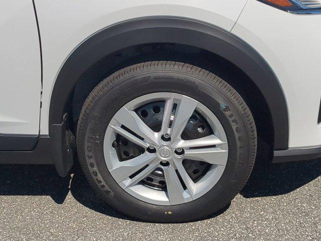 new 2025 Nissan Kicks car, priced at $23,232