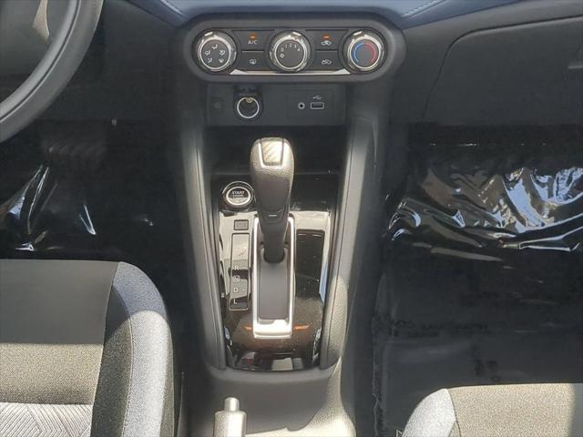 new 2025 Nissan Versa car