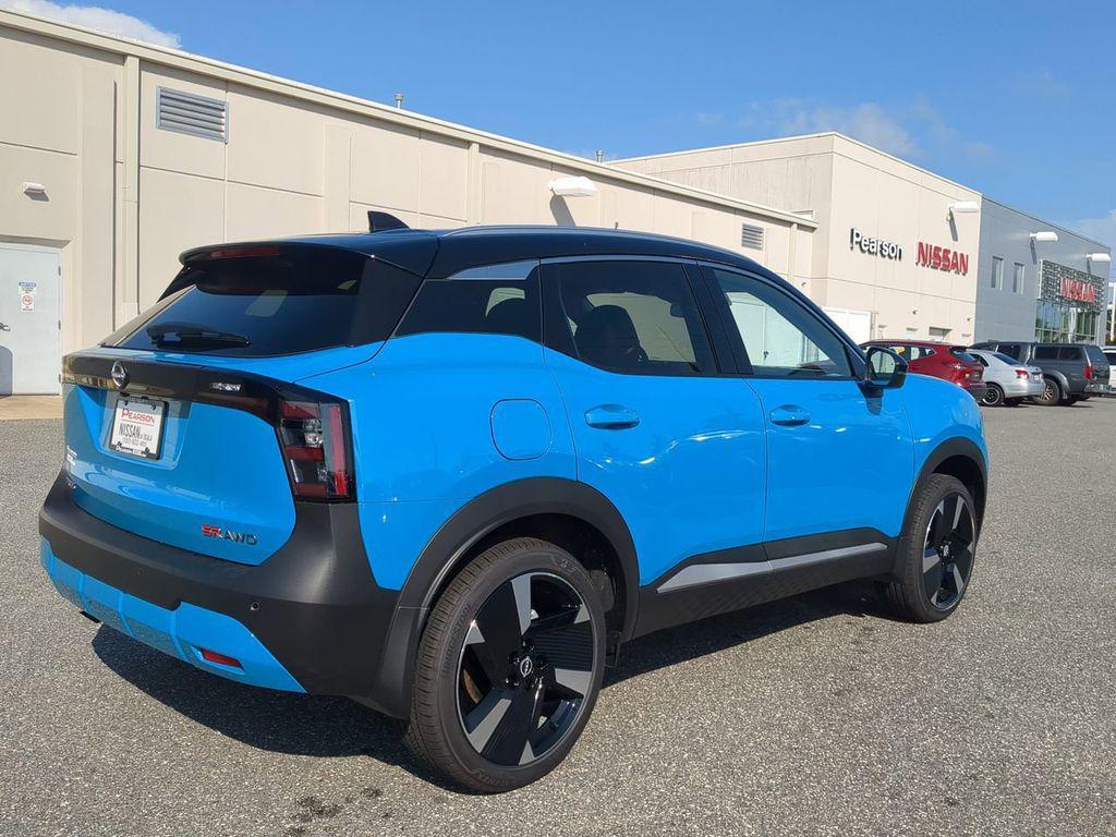 new 2025 Nissan Kicks car, priced at $30,660