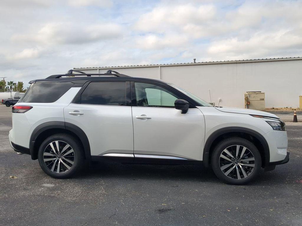 new 2025 Nissan Pathfinder car, priced at $44,647