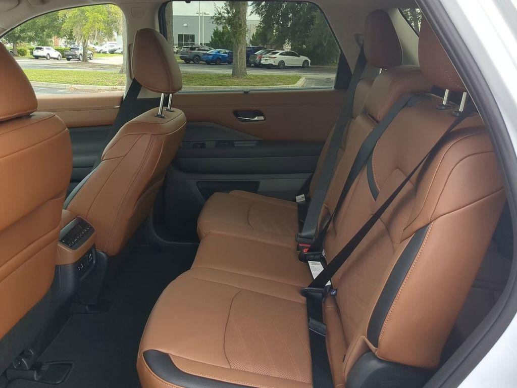 new 2025 Nissan Pathfinder car, priced at $44,647