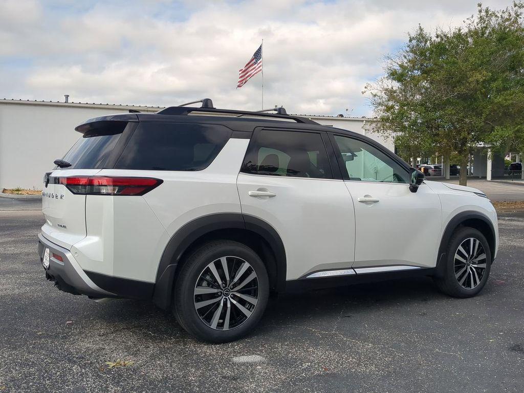 new 2025 Nissan Pathfinder car, priced at $44,647