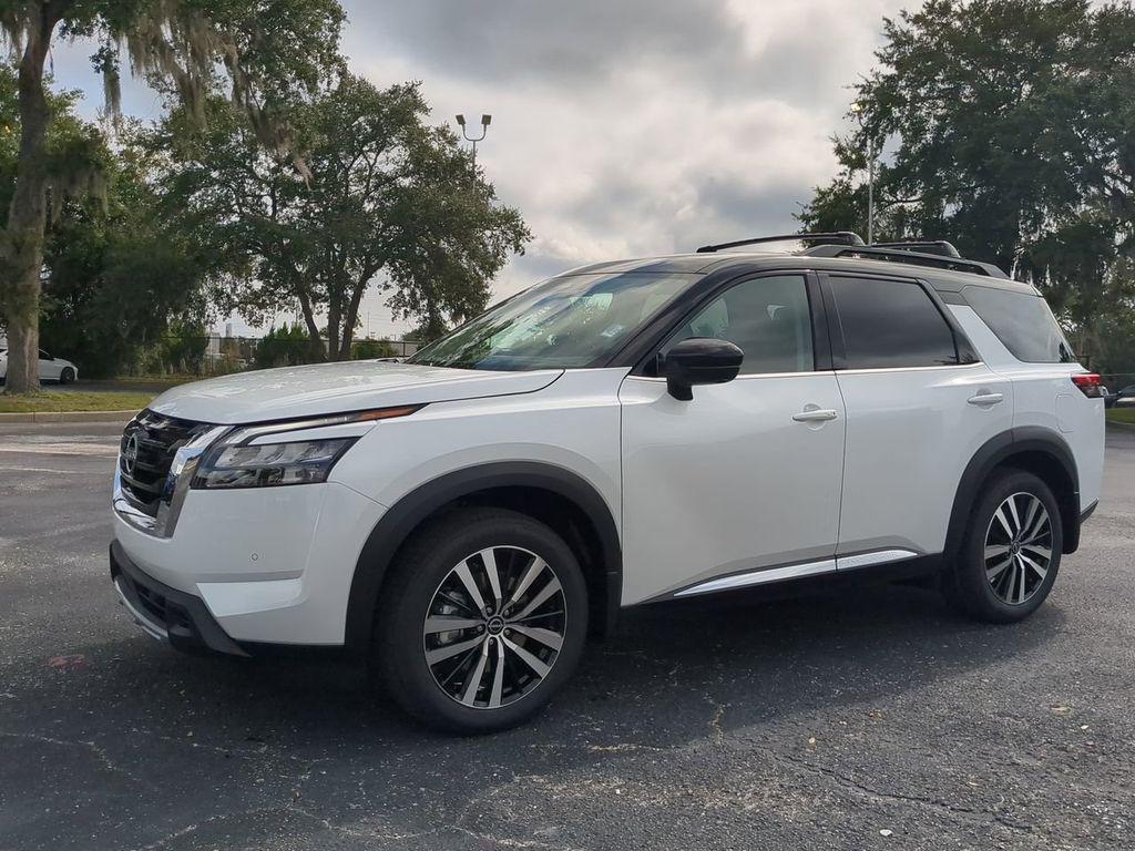 new 2025 Nissan Pathfinder car, priced at $44,647