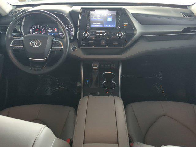 used 2020 Toyota Highlander car, priced at $27,988