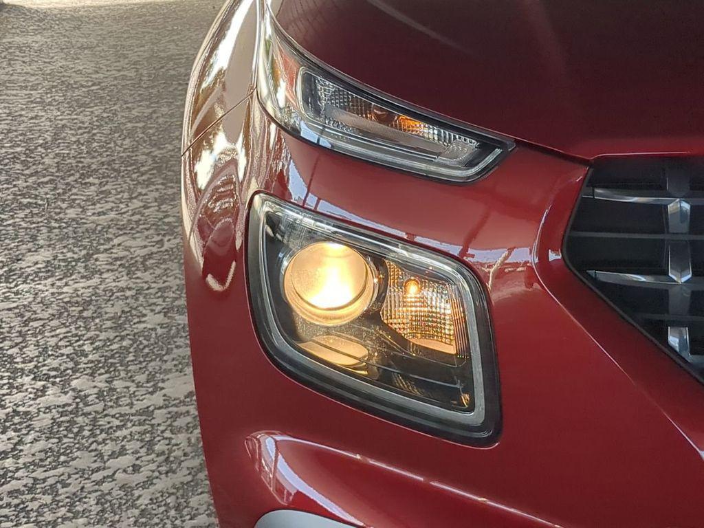 used 2025 Hyundai Venue car, priced at $18,966