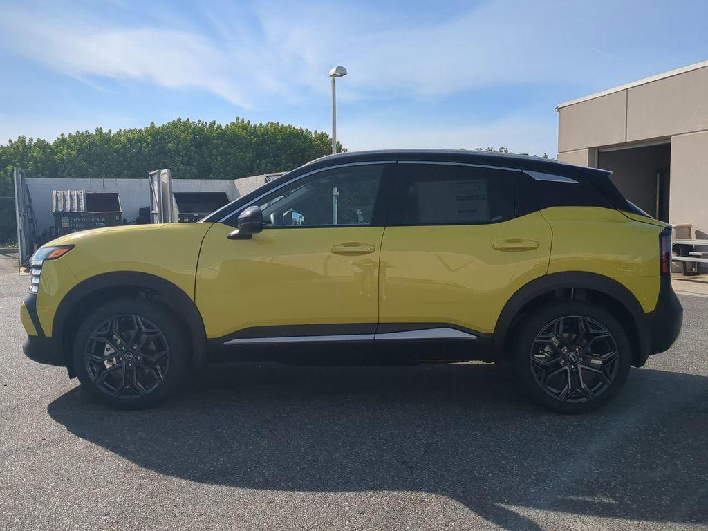 new 2025 Nissan Kicks car, priced at $29,975
