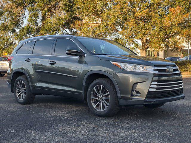 used 2018 Toyota Highlander car, priced at $22,988