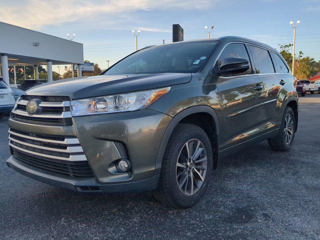 used 2018 Toyota Highlander car, priced at $22,988