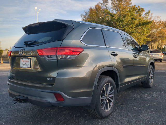 used 2018 Toyota Highlander car, priced at $22,988