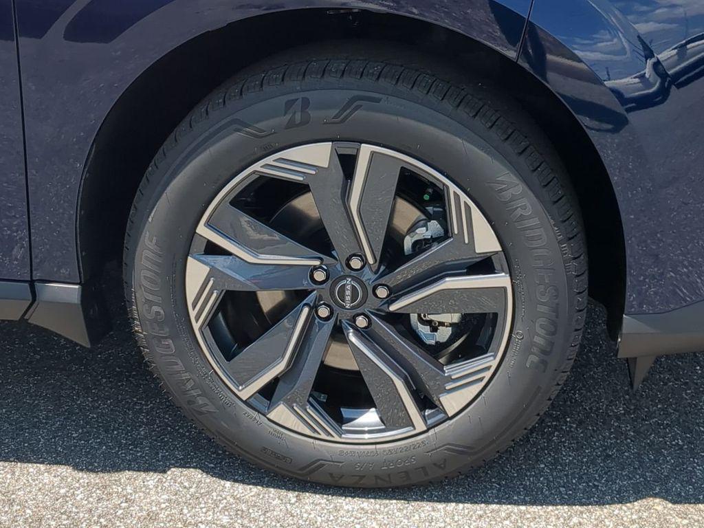 new 2025 Nissan Murano car, priced at $43,905