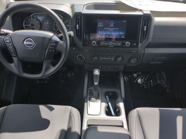 new 2025 Nissan Frontier car