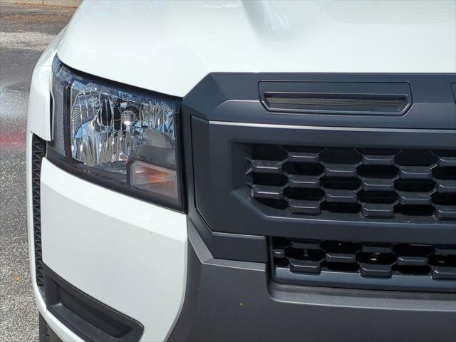 new 2025 Nissan Frontier car