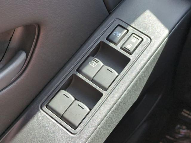 new 2025 Nissan Frontier car