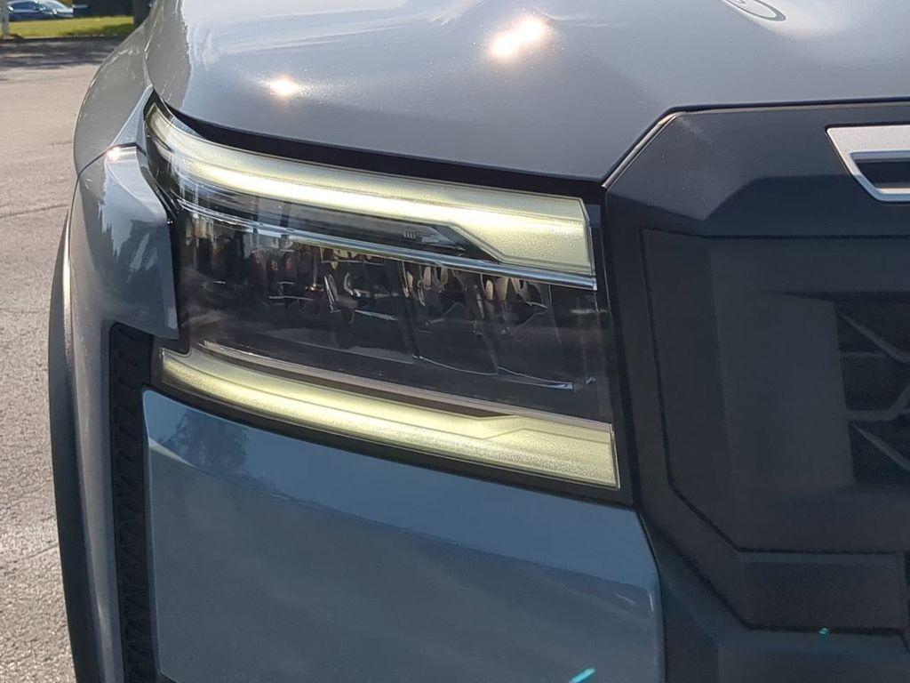 new 2025 Nissan Frontier car, priced at $41,063