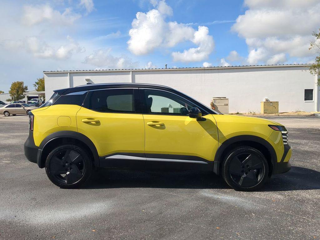 used 2025 Nissan Kicks car