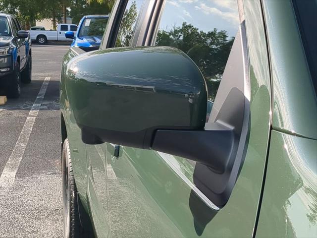 new 2025 Nissan Frontier car