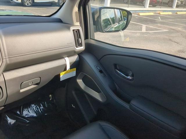 new 2025 Nissan Frontier car