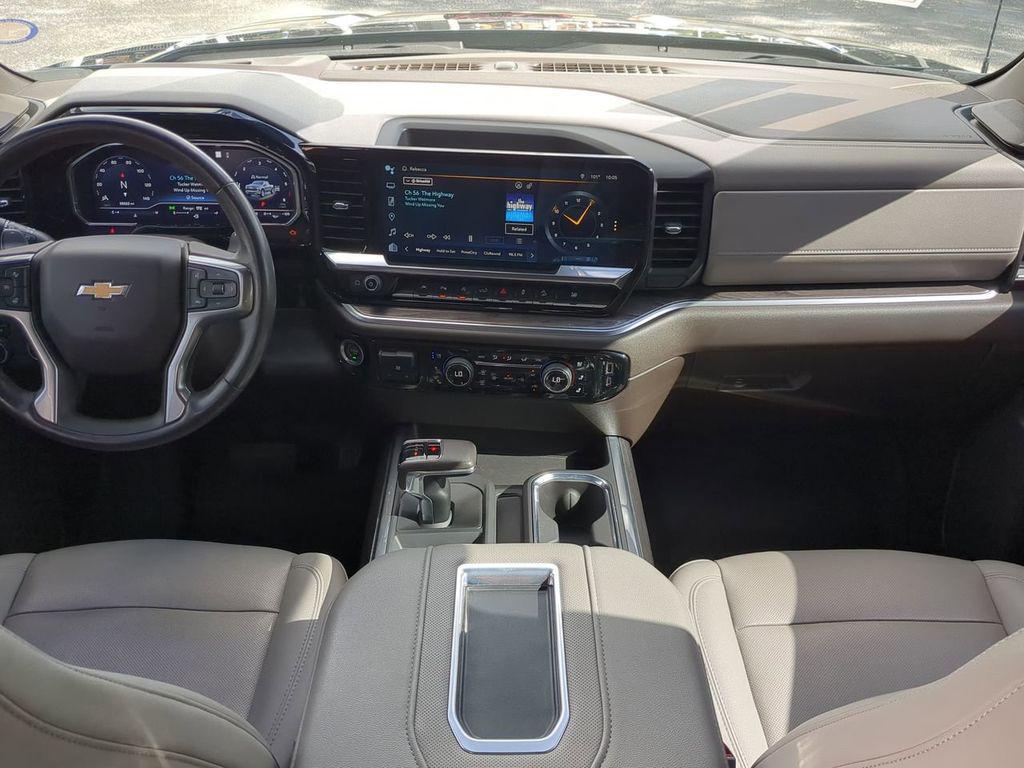 used 2022 Chevrolet Silverado 1500 car, priced at $43,988