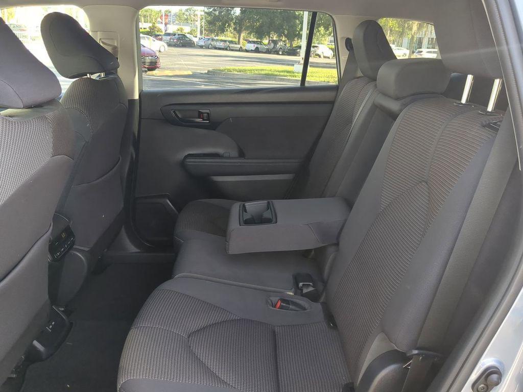 used 2022 Toyota Highlander car, priced at $28,444