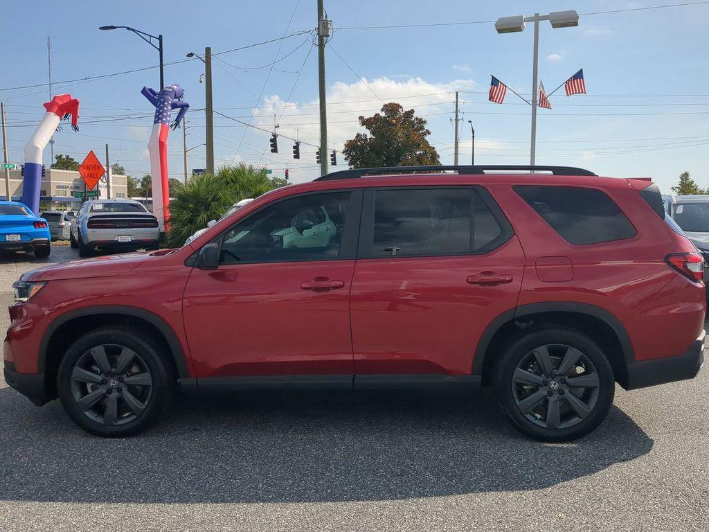 used 2025 Honda Pilot car, priced at $37,988