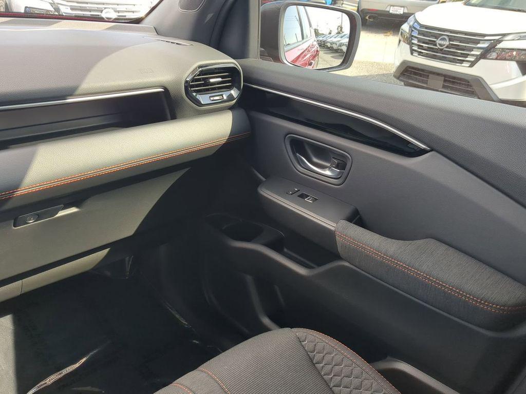 used 2025 Honda Pilot car, priced at $37,988