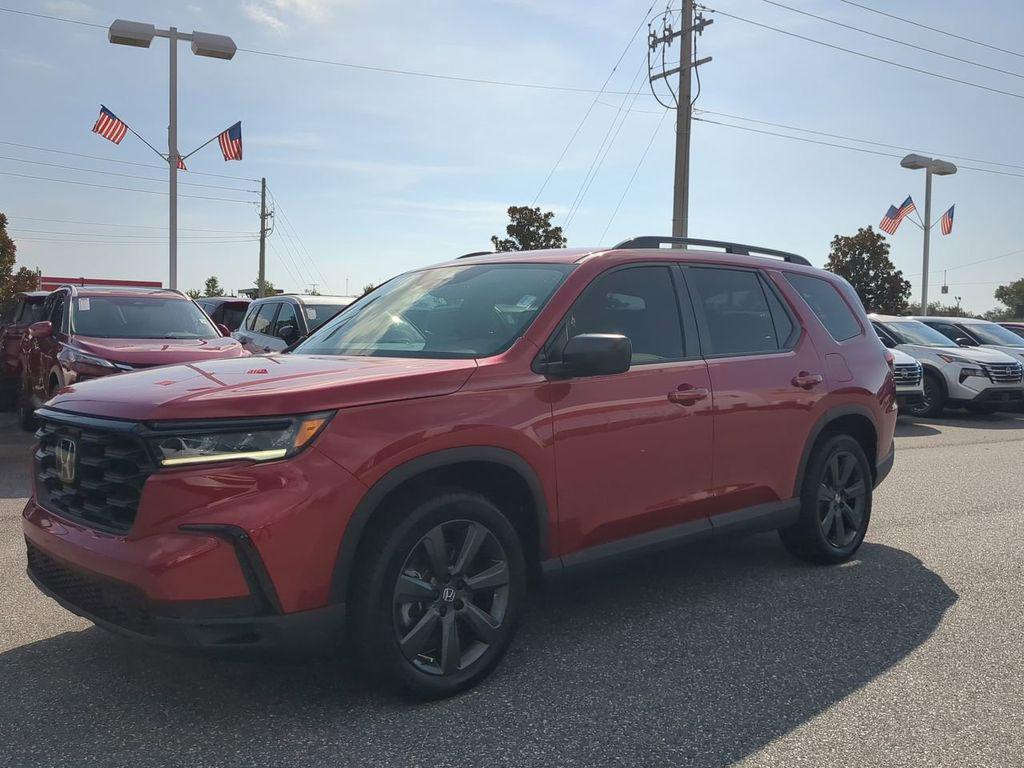 used 2025 Honda Pilot car, priced at $37,988