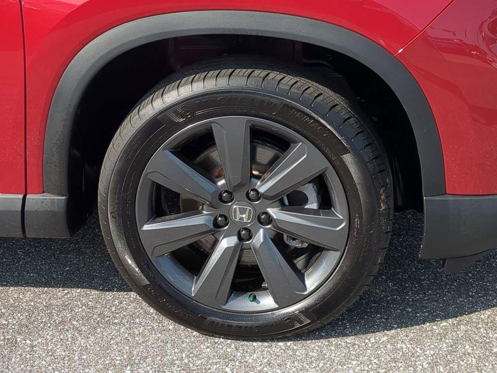 used 2025 Honda Pilot car, priced at $37,988