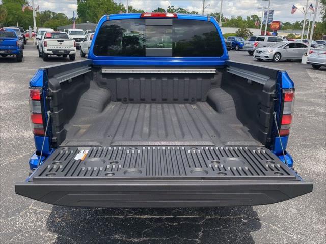 new 2025 Nissan Frontier car
