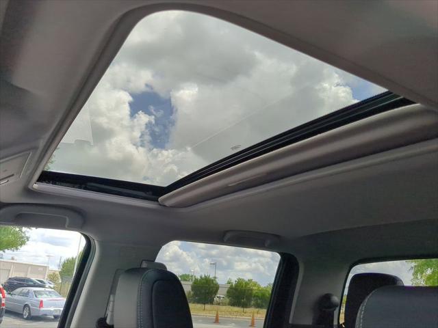 new 2025 Nissan Frontier car