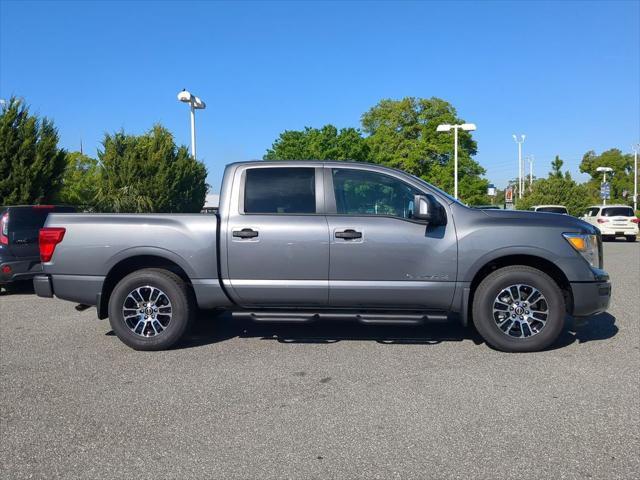 new 2024 Nissan Titan car