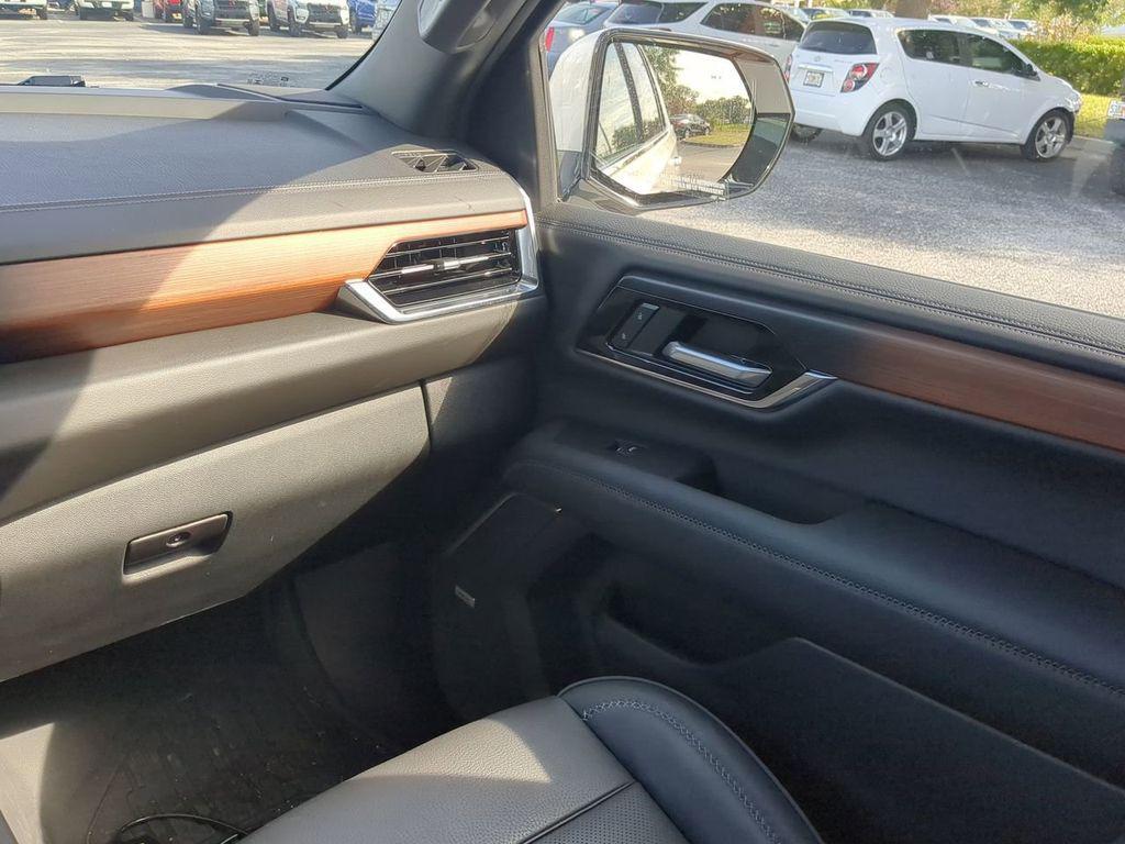 used 2025 GMC Yukon car, priced at $82,399