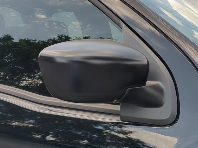 new 2025 Nissan Frontier car
