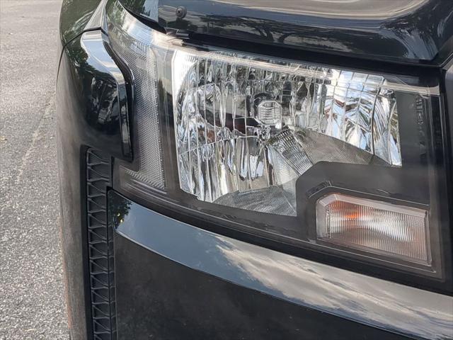 new 2025 Nissan Frontier car