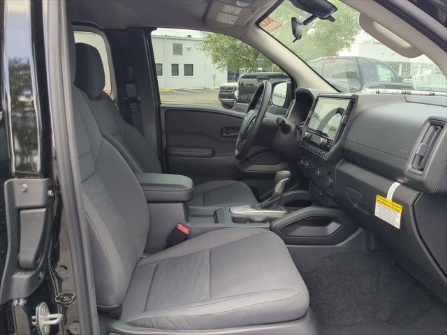 new 2025 Nissan Frontier car