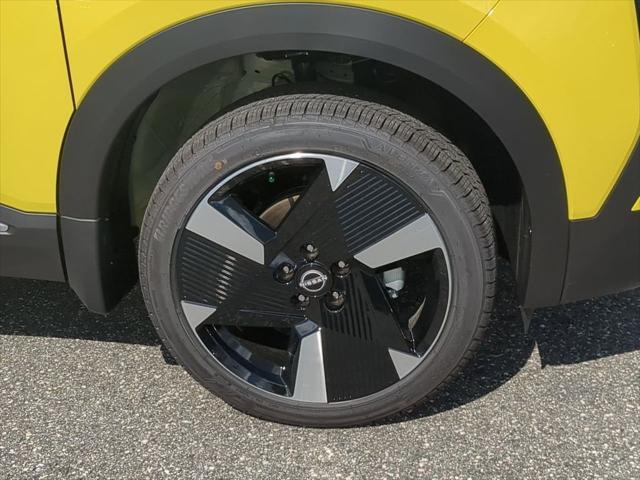 new 2025 Nissan Kicks car