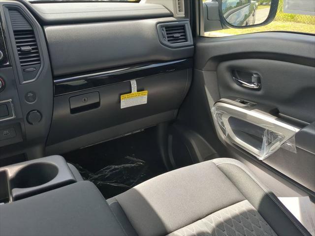 new 2024 Nissan Titan car