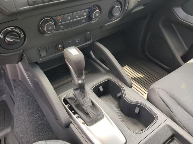 new 2025 Nissan Frontier car