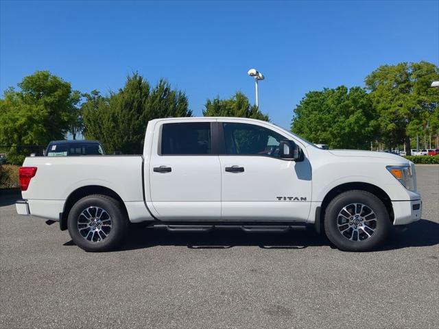 new 2024 Nissan Titan car
