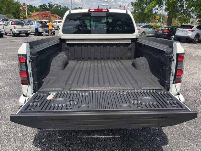 new 2025 Nissan Frontier car