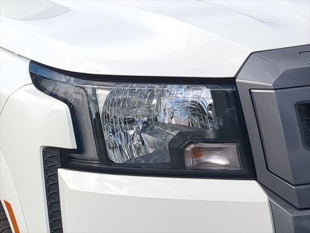 new 2025 Nissan Frontier car
