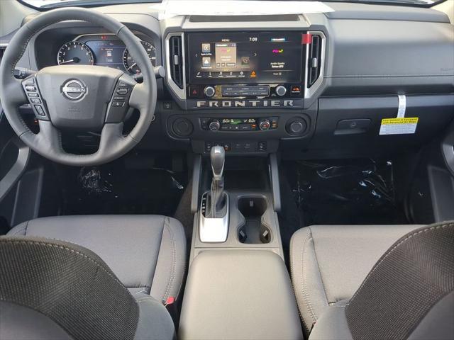 new 2025 Nissan Frontier car